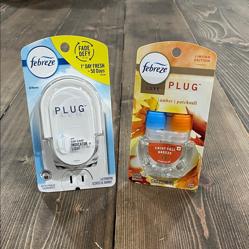 Febreze Luxe Crisp Fall Breeze Plug Set